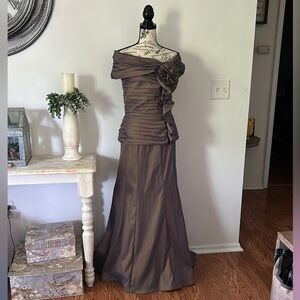Tadashi Shoji Taupe Off-Shoulder Wedding Dress